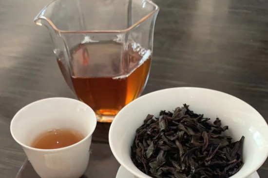 女性喝岩茶有什么好处,长期喝岩茶的好处和坏处