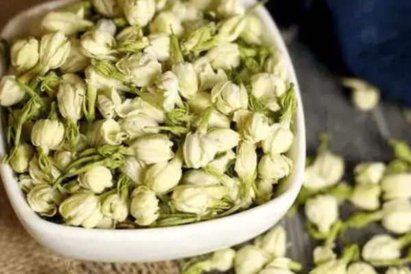 茉莉花茶是绿茶还是红茶,茉莉花茶属于什么茶?