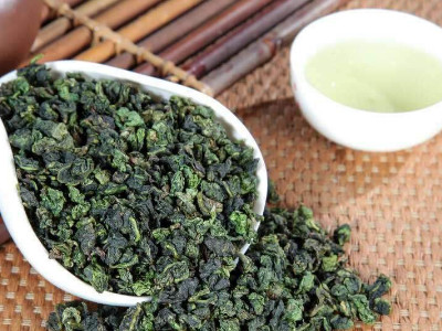 铁观音的泡法,水温100°C最佳第一泡不能喝