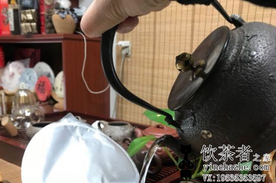 如何鉴别铁壶内涂层,铁壶有涂层好吗?