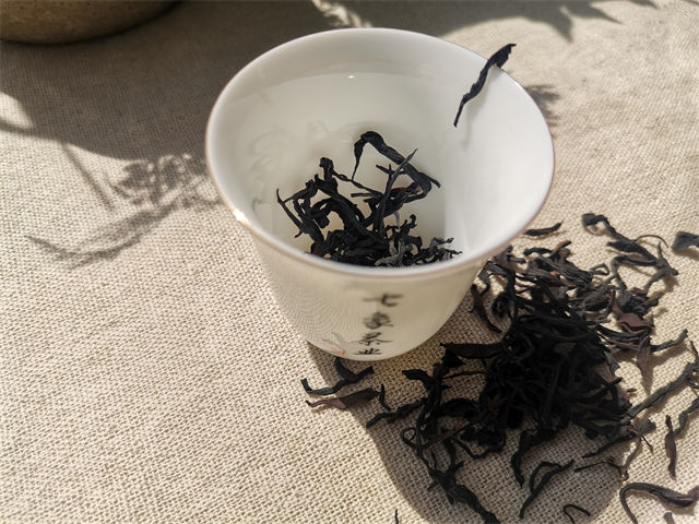 丽江哪里买红茶好