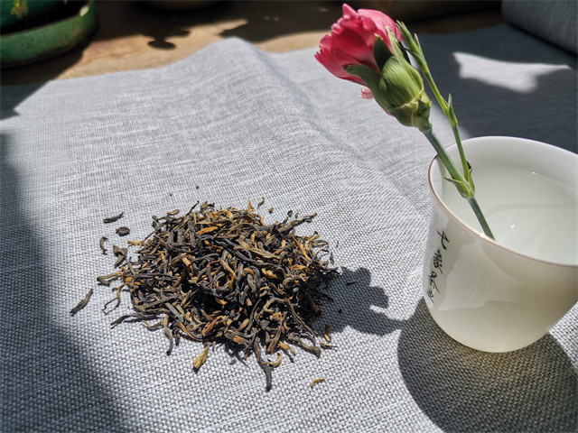 什么时候买滇红茶叶最好?
