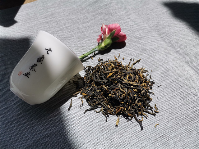 几月份适合买滇红红茶呢?