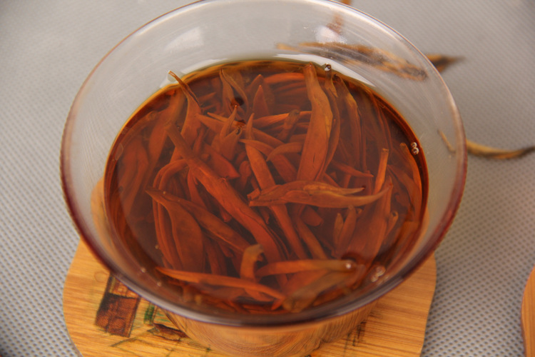 2025年云南凤庆滇红茶 理条大芽金针 金芽 500克/袋