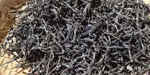 1054156215-2