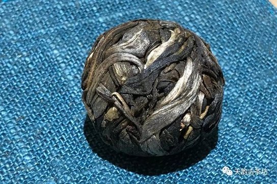 2019年天韵古茶冰岛龙珠