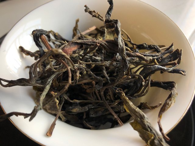 南茗佳人弯弓散料春茶