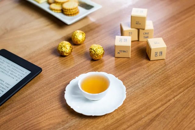 双陈畅品普洱茶