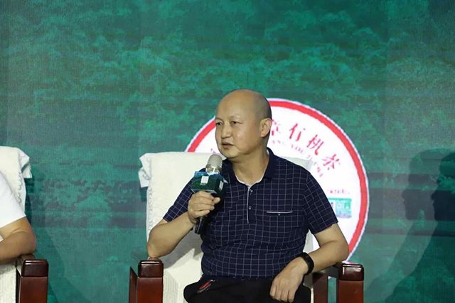 陈良正云南省政府参事