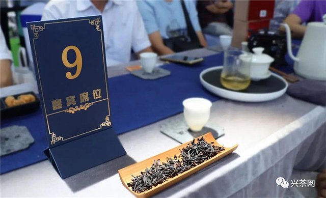 炜业单丛董事长林炜先生致辞