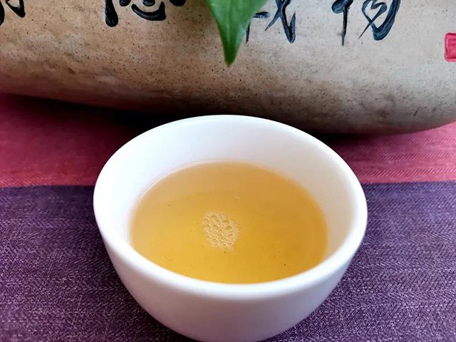 中茶八八青饼