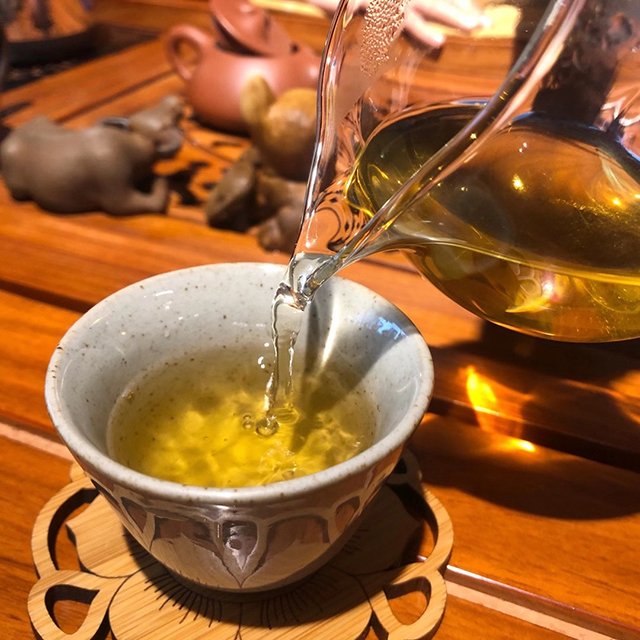 2006年邦崴古树老茶