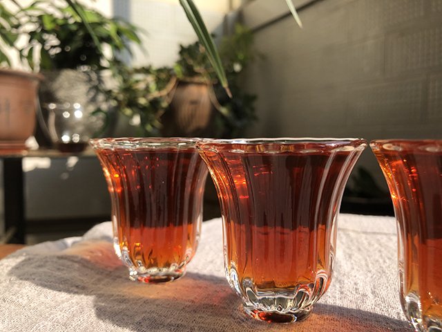 龑王牌红版金魁莲熟茶