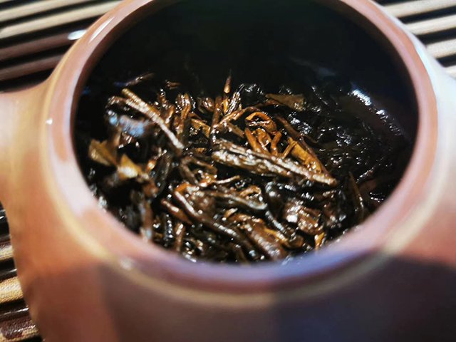 龑王牌红版金魁莲熟茶