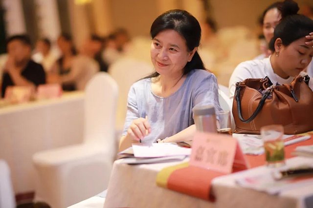 当代茶艺发展研讨会暨茶艺师职业规划论坛