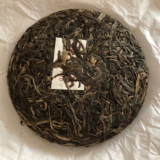 图为艳莲号2018年忙肺古树普洱小饼