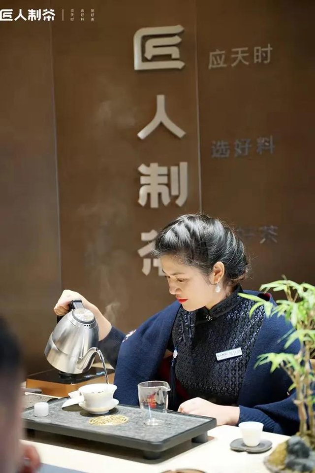 岭南茶业匠人制茶