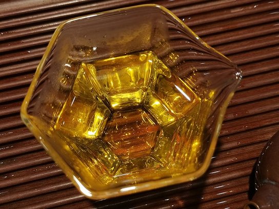 龑王牌蓝版2021美男子普洱茶生茶