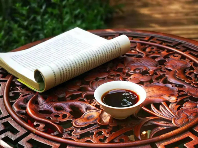 润元昌春意陶然熟茶开汤品鉴