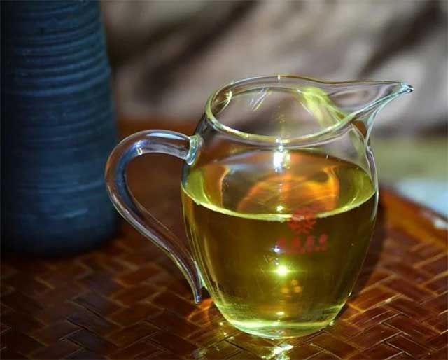 葳盛茶业滇茸岩精品普洱茶