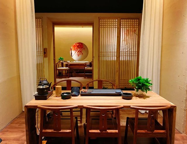 面积达380平方米的太原双陈普洱专卖店