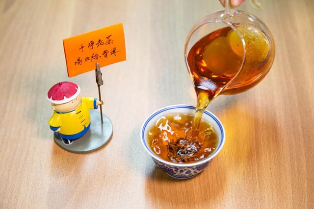 双陈品评19年陈期勐海生砖