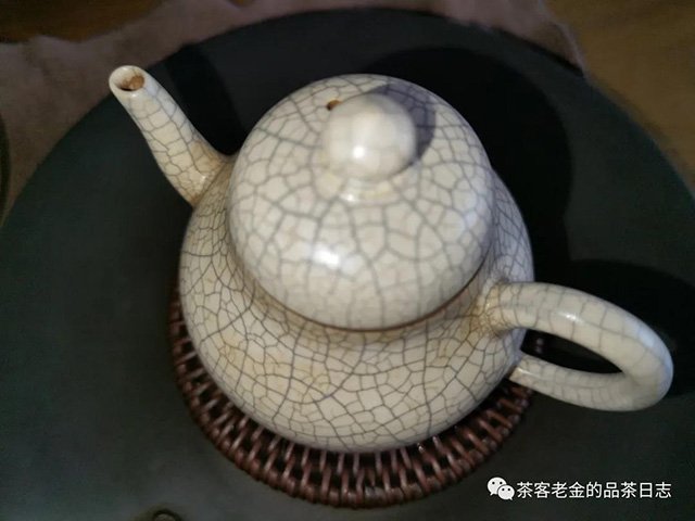 彤掌柜2021年虫吃茶普洱茶