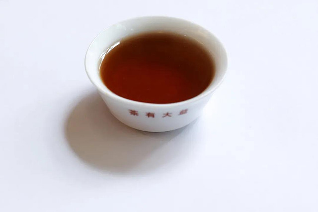 大益2101大益龙柱圆茶