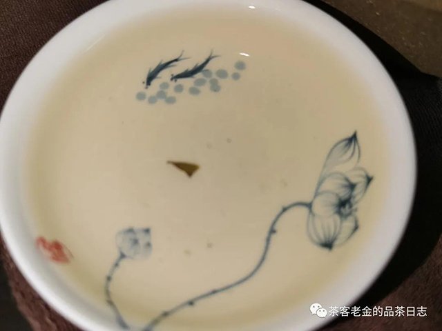 圆世号定制版2021年高天流云普洱茶