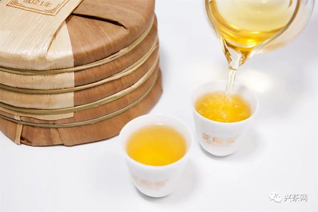 正皓茶班章有机饼茶