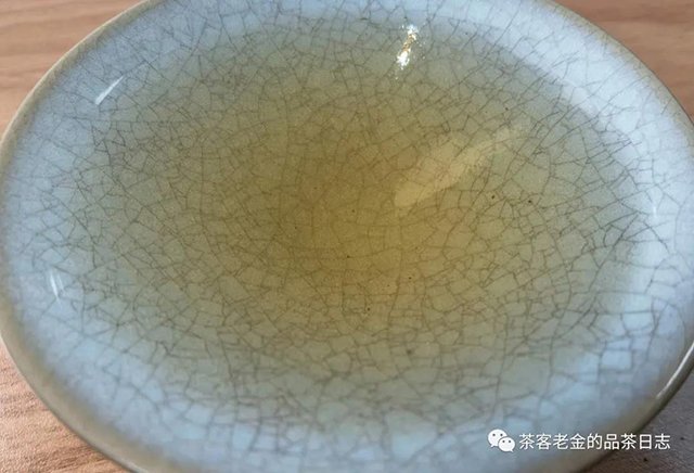 易武刮风寨茶王树普洱茶