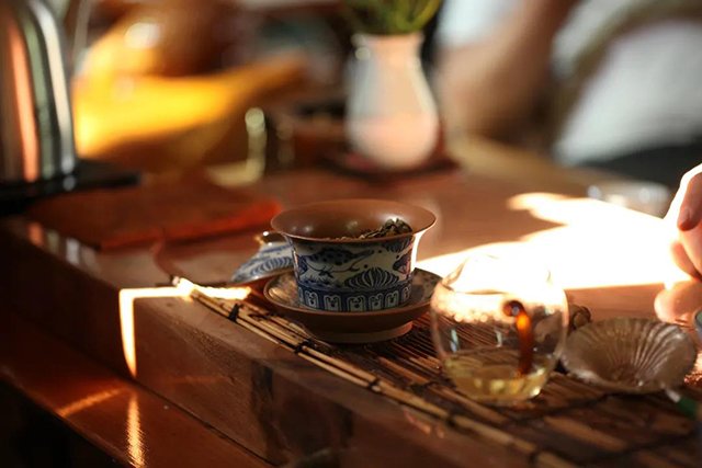 荣瑞祥蛮砖古树普洱茶