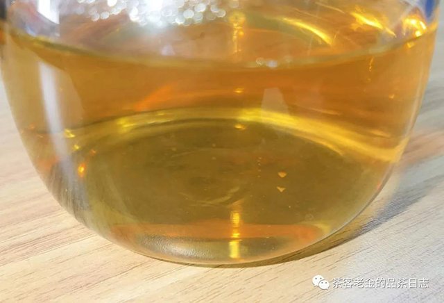 佤山茶人2015雪山单株普洱茶