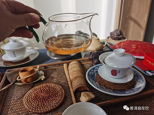 下关80周年红印圆茶