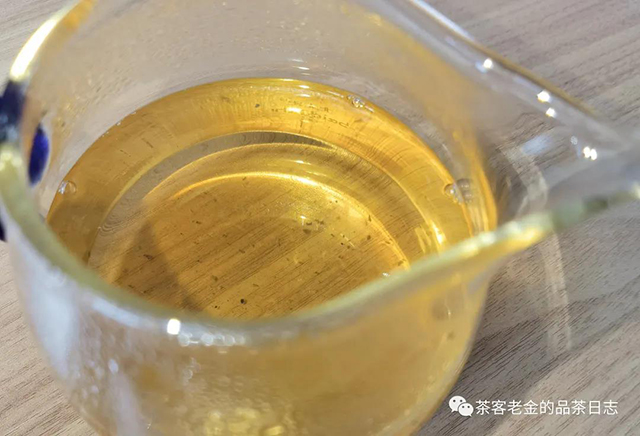庄生晓梦2018年宋扇清风普洱茶