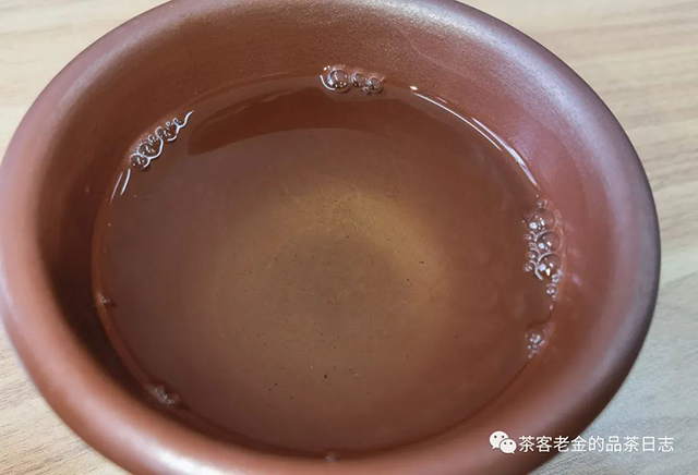 困鹿山制茶人2021年曼松草木间普洱茶