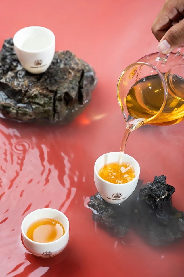 八角亭2022年老班章普洱茶