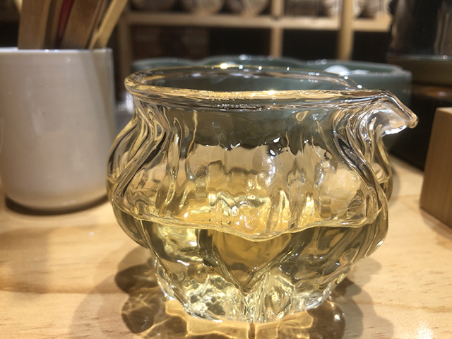 蓝版摆尾箐普洱茶小饼
