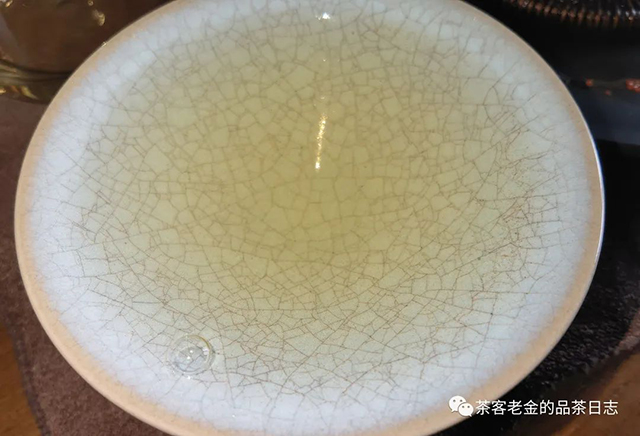 流星赶月2022年天门山高杆普洱茶