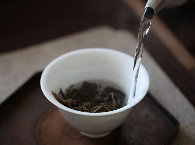 荣瑞祥2017年5年陈忙肺普洱茶