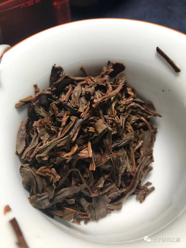 大益2012年银大益普洱茶
