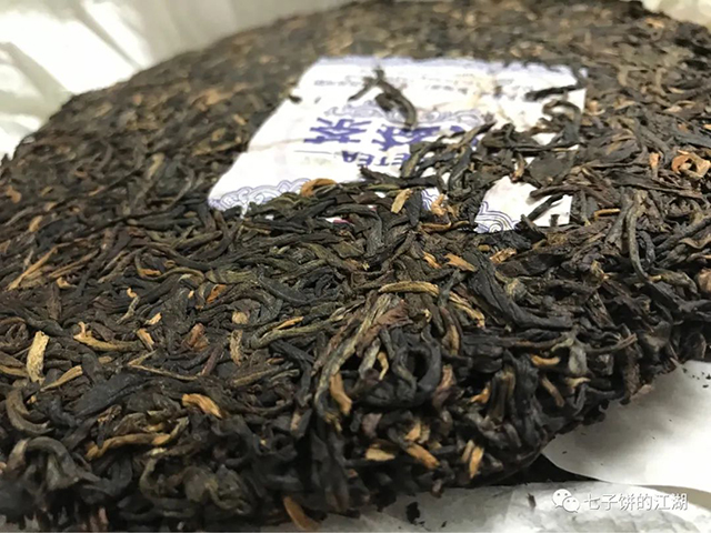 大益2012年银大益普洱茶