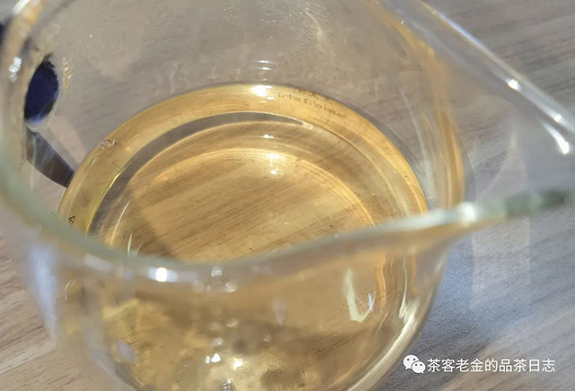 困鹿山制茶人2021年易武国有林地块普洱茶
