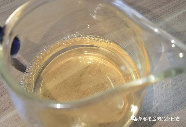 困鹿山制茶人2022年困鹿山1类中叶单株普洱茶