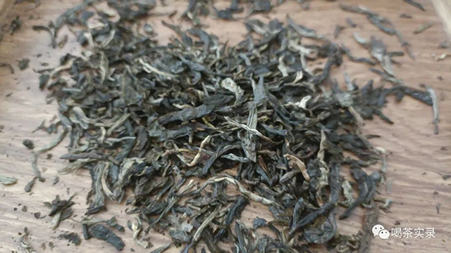2014年勐库戎氏母树茶500克饼生茶