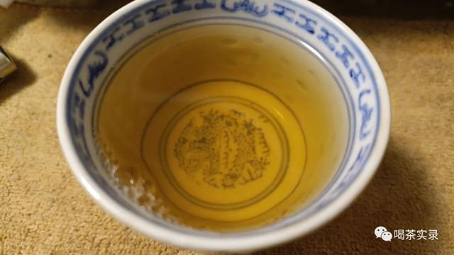 2014年勐库戎氏母树茶500克饼生茶