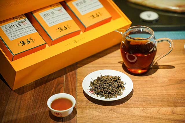 六大茶山俊昌集萃茶品凤山春尖普洱茶熟茶
