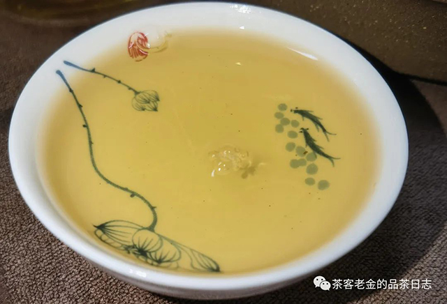 栩月古茶2020年某茶地头春古树普洱茶