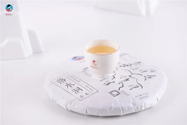 南茗佳人落水洞乔木春茶