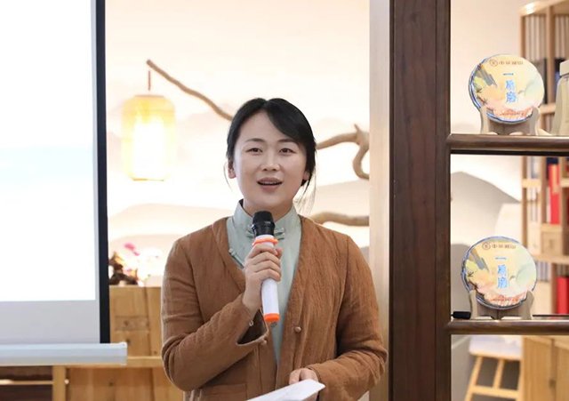 经销商代表张蓉女士